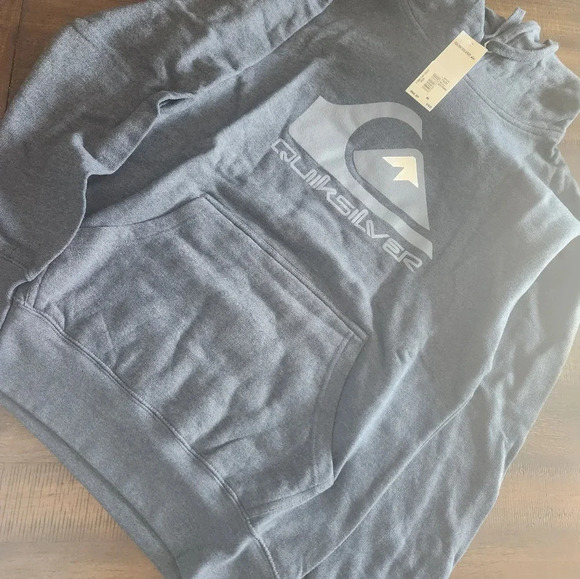 NWT Men's Blue Med Quiksilver Hoodie with Front Pocket - Picture 2 of 3